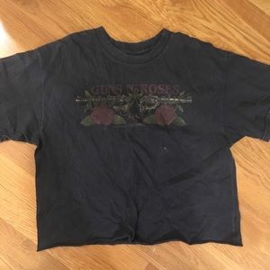 Brandy Melville gums and roses T-shirt